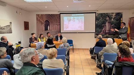 Villanueva de Sijena impulsa el debate sobre el futuro de su monasterio